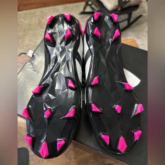 NWT Adidas Predator Accuracy.3 - Picture 3 of 3